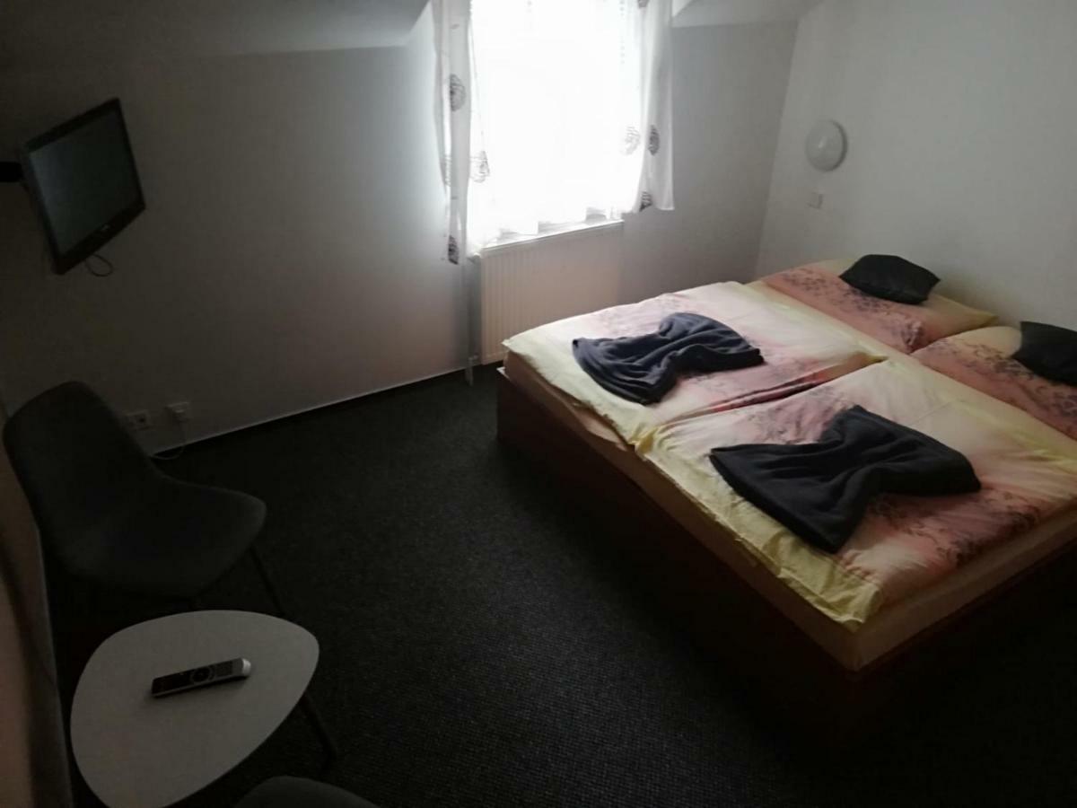 Penzion Andy Decin Zewnętrze zdjęcie
